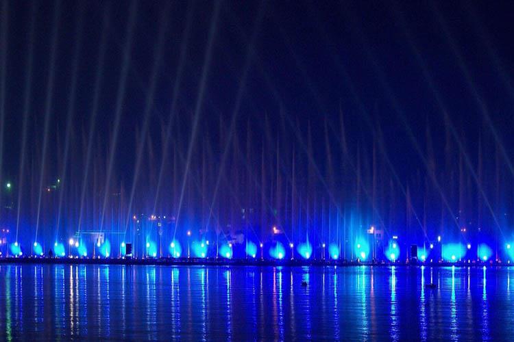 在設計時要主要節能環保。現代節能減排和保護環境是我們比較重視的兩個方面