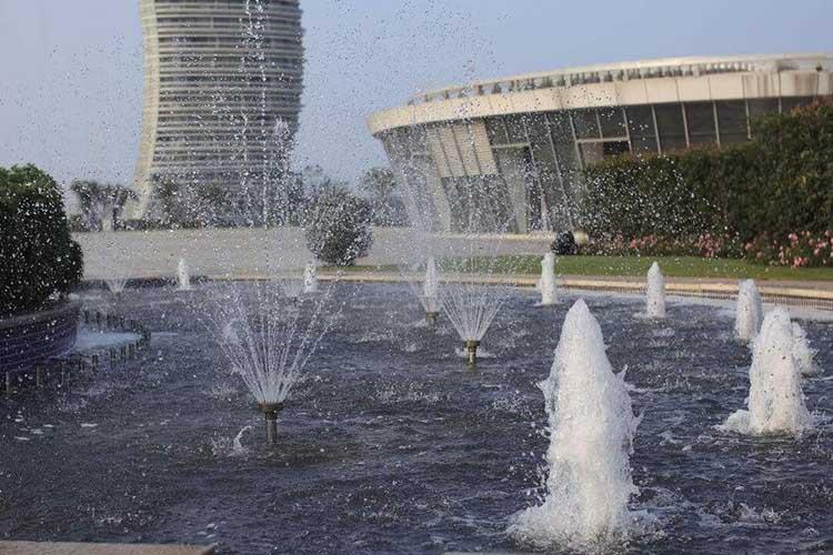 其在水型設計上，主要考慮了整座噴泉效果，做到了水、燈光相融、彼此生輝