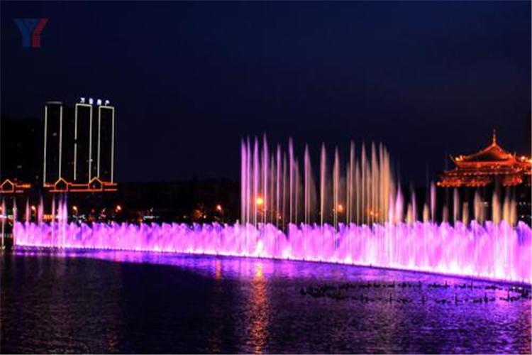 使用程控噴泉的時候可以通過程序的變化對噴泉的顏色進行控制