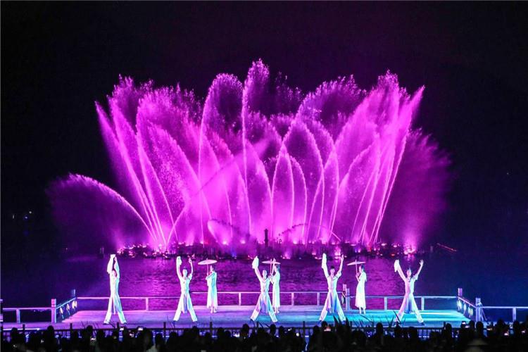 音樂噴泉控制系統：自動運行；手動程序運；手動音控運行；手動單個運行