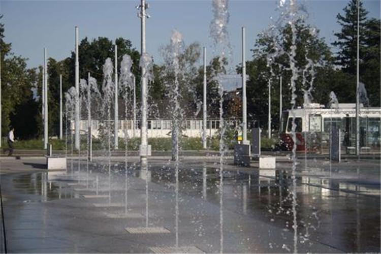 我們經常在新聞中看到或聽到有關噴泉事故的發現，特別是旱地音樂噴泉，因巨大的壓強將人沖射到空中，對人的身體造成極大傷害