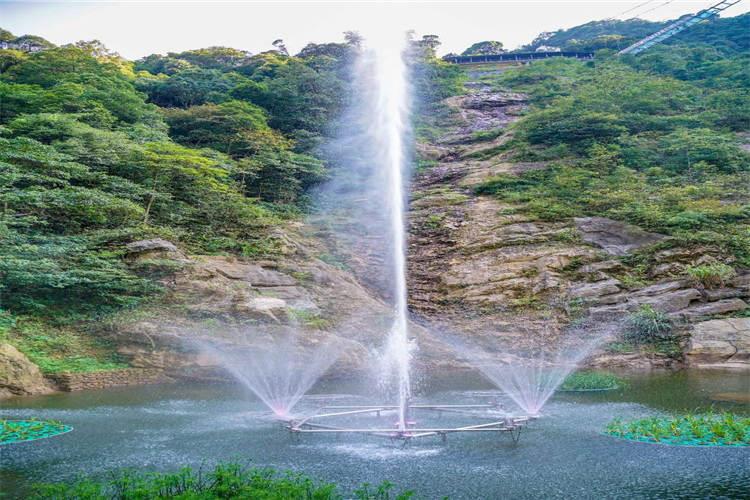 如果吶喊噴泉泵工作500個小時候，就需要把噴泉泵的泵體拿出來進行潤滑維護