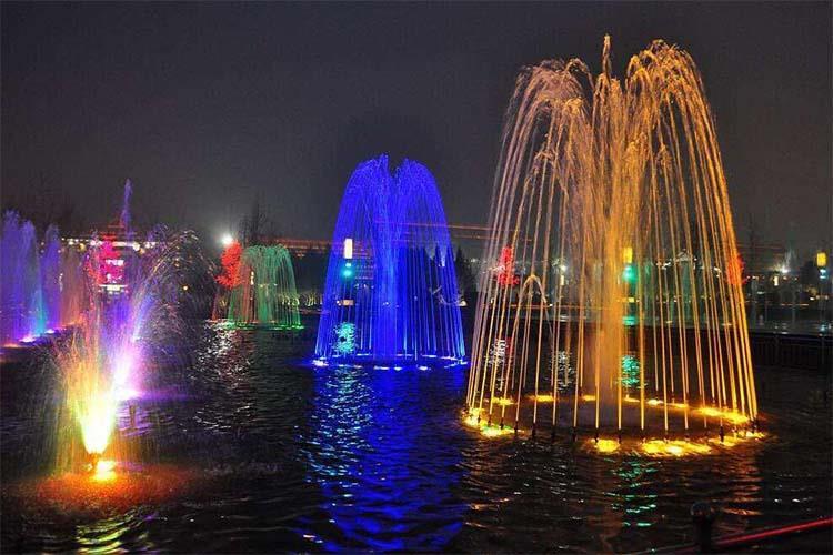 材料組織保障，按照噴泉施工圖紙要求，選購優質材料，保障進場材料質量及標準符合規范及設計要求