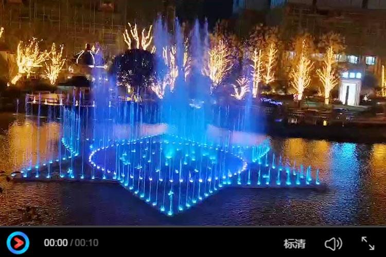 主要供水管道等半成品及原材料須放置于有蓋倉庫內，并